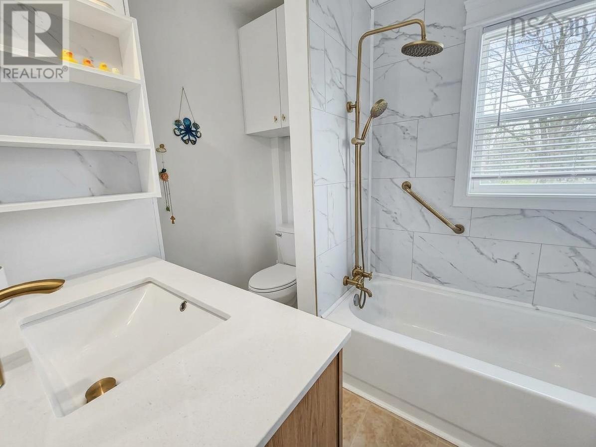 158 Woodlawn Drive Property Photo 11