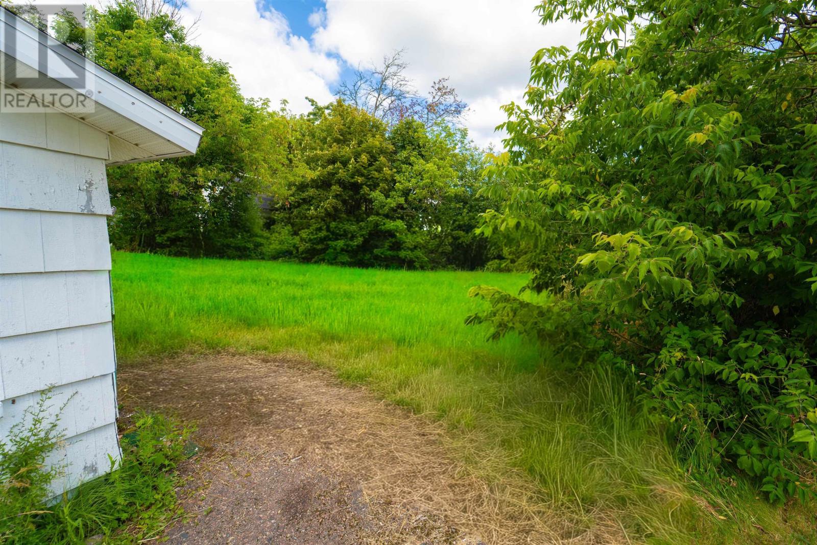 24 Pleasant Street Property Photo 6