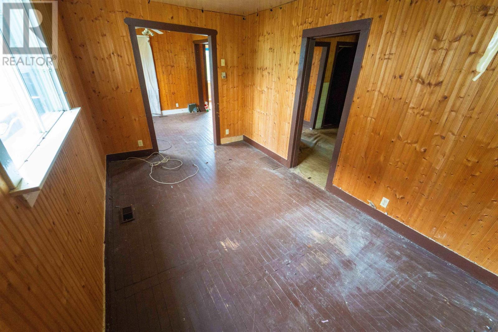 24 Pleasant Street Property Photo 17