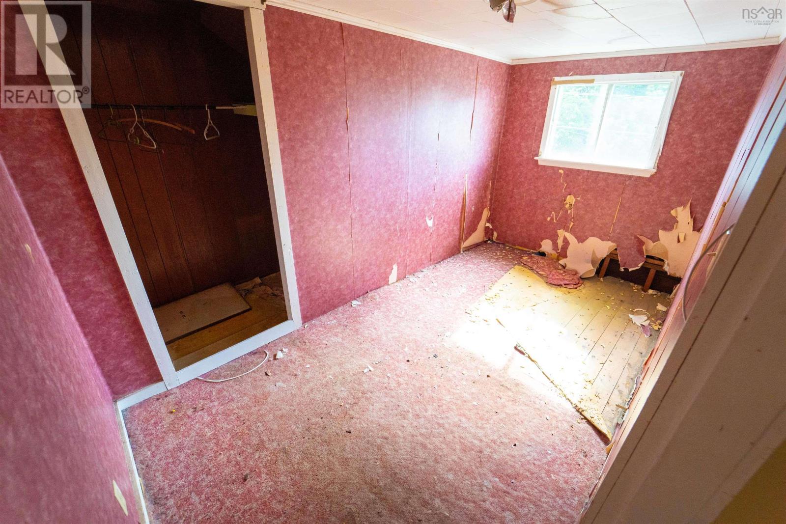 24 Pleasant Street Property Photo 27