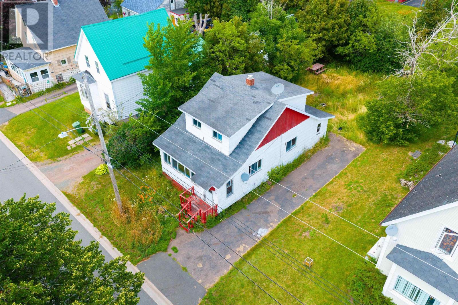 24 Pleasant Street Property Photo 29