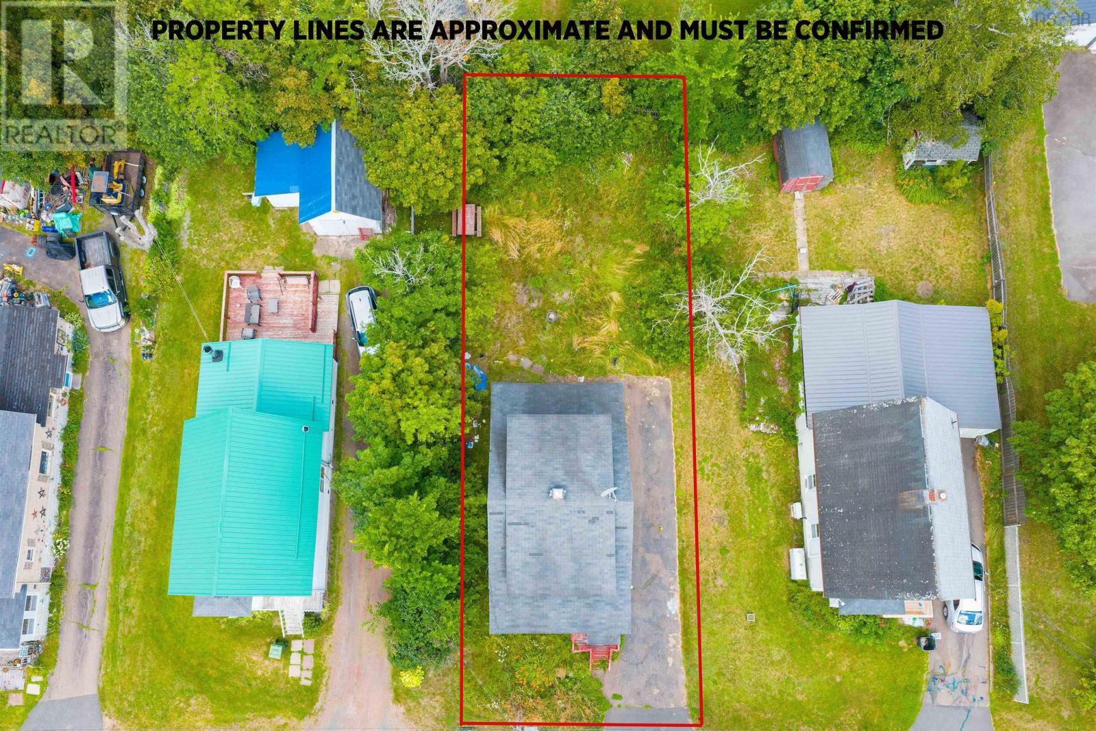 24 Pleasant Street Property Photo 33