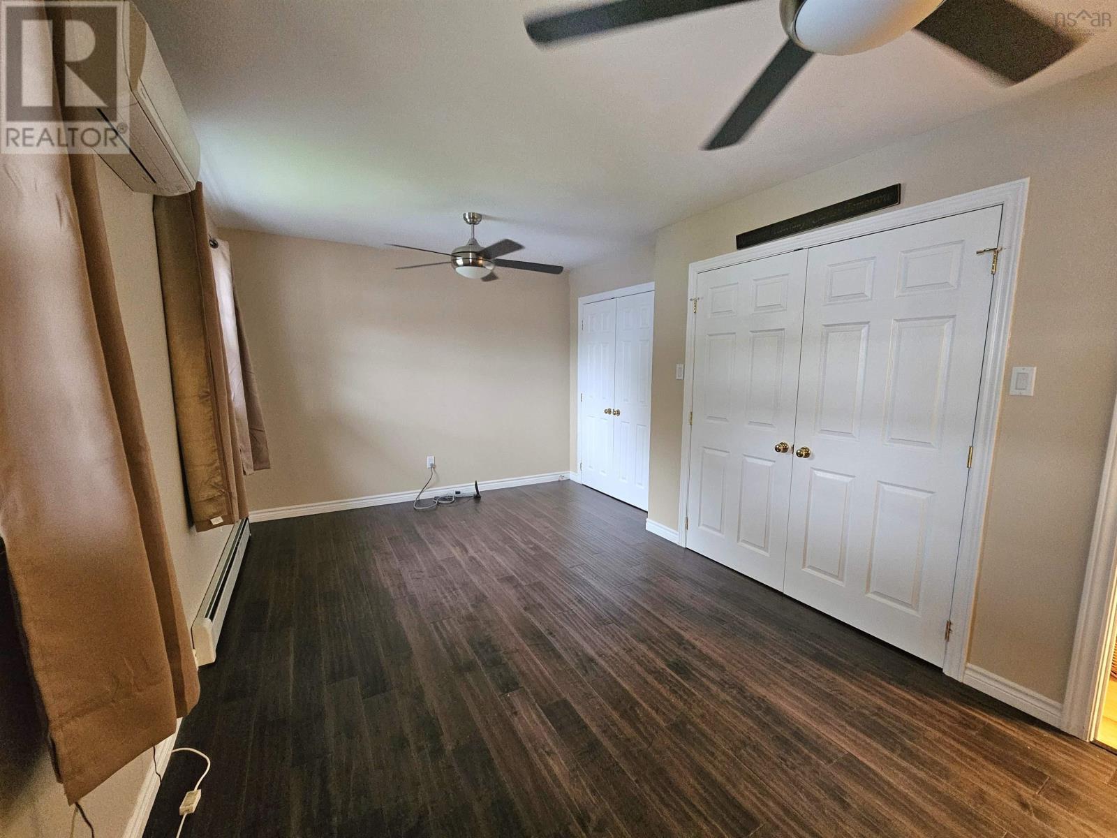 8 Stacey Avenue Property Photo 18