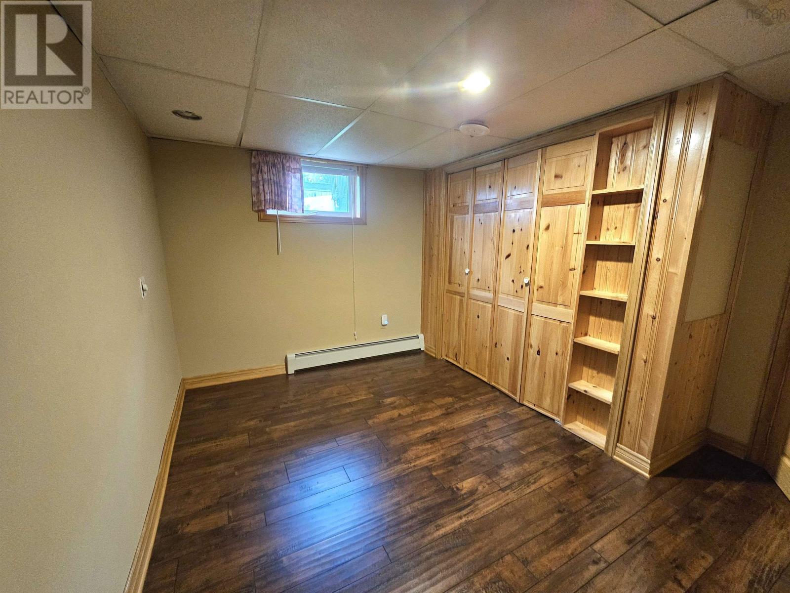8 Stacey Avenue Property Photo 24