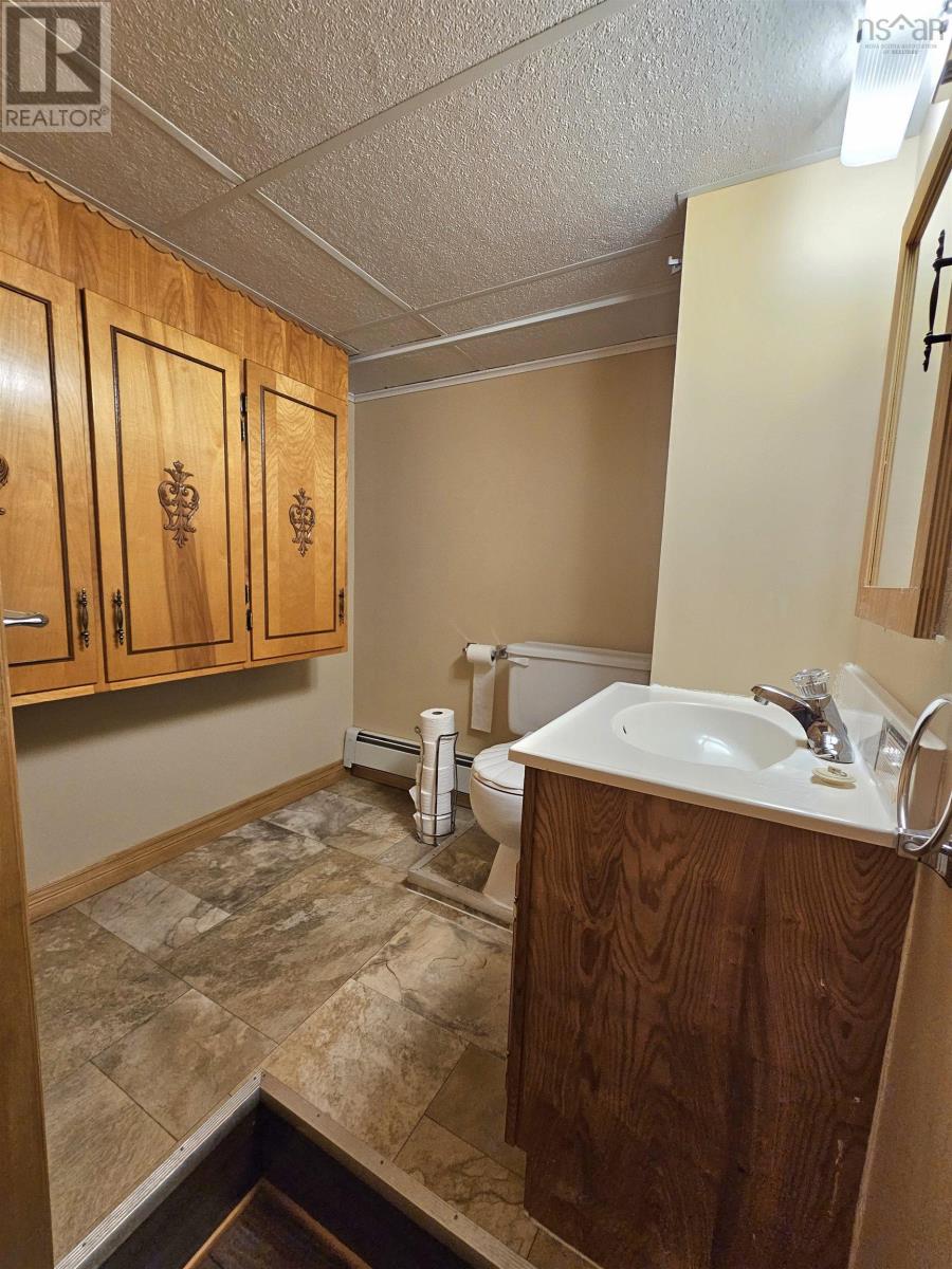 8 Stacey Avenue Property Photo 28