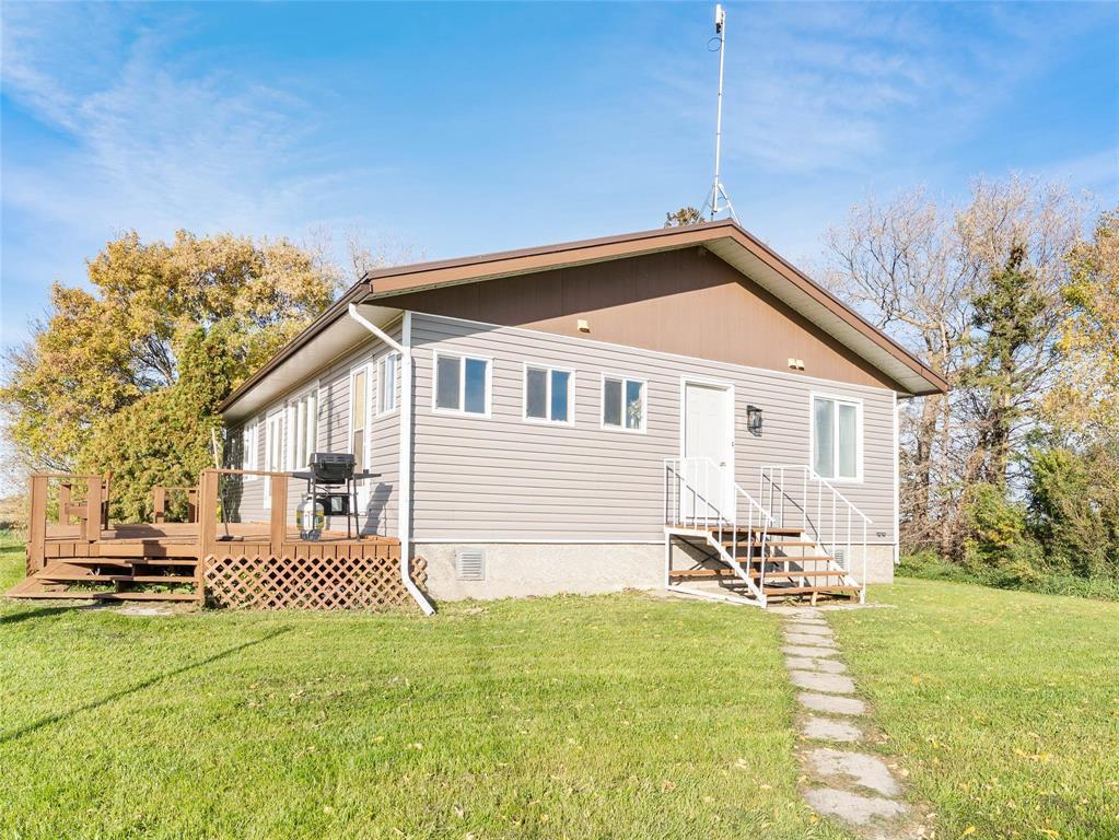 43018 80 Road N Property Photo 1