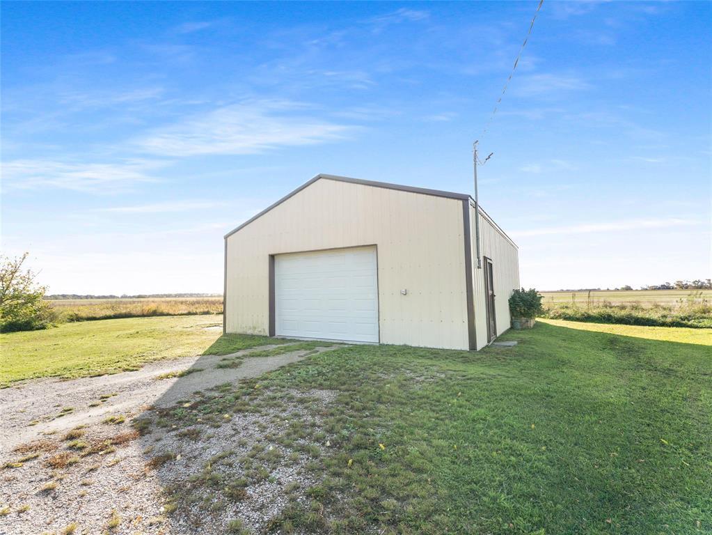 43018 80 Road N Property Photo 4