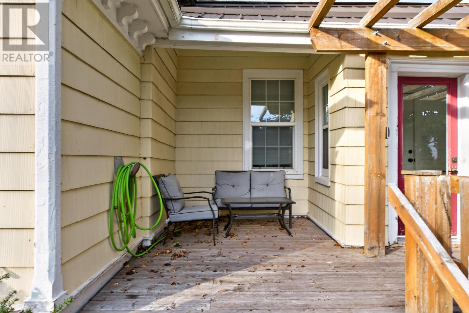 115 Summer Street Property Photo 9