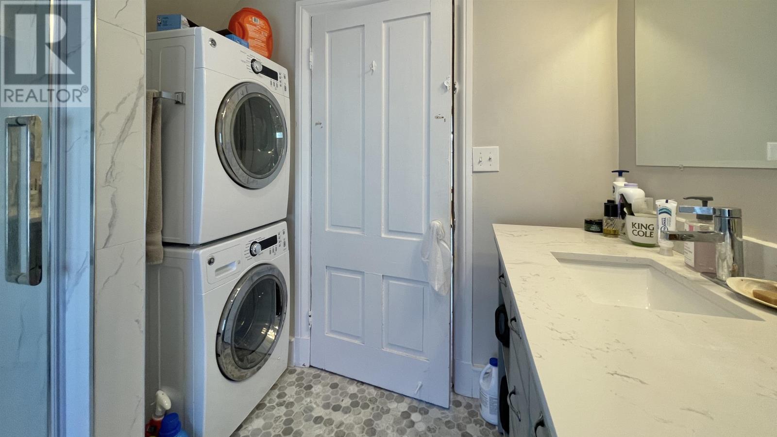 115 Summer Street Property Photo 27