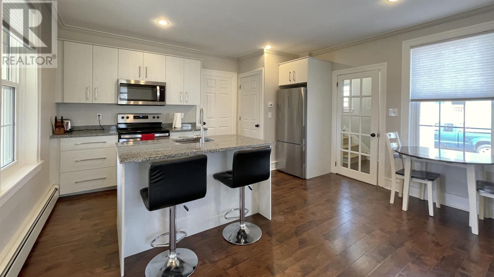 115 Summer Street Property Photo 30