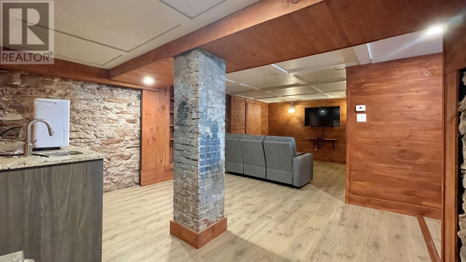 115 Summer Street Property Photo 39