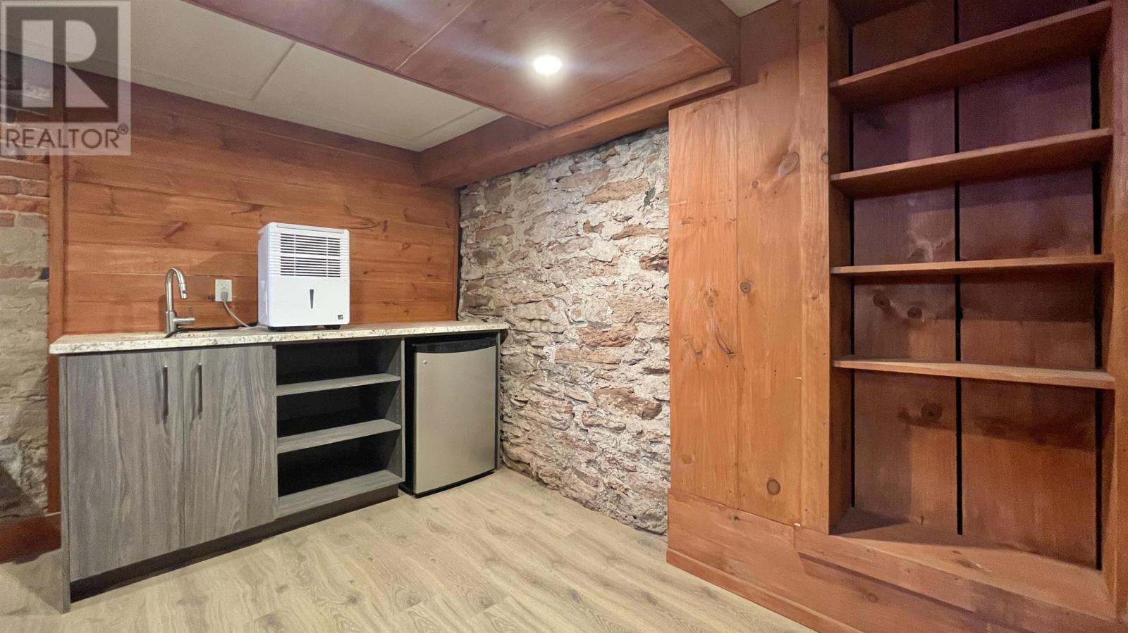 115 Summer Street Property Photo 40
