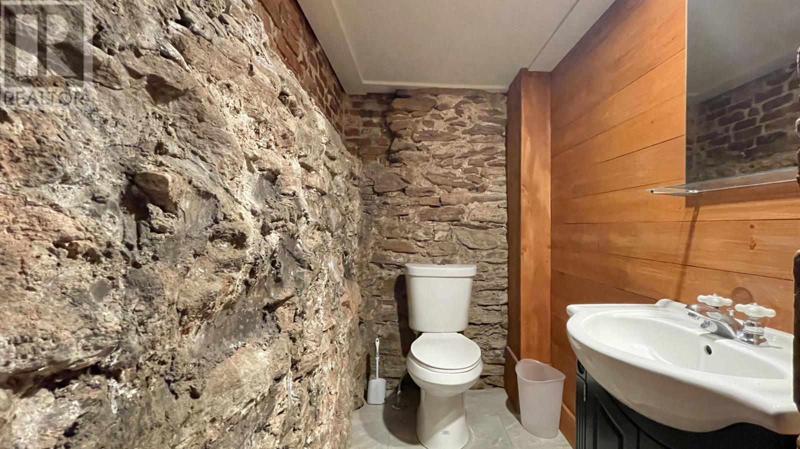 115 Summer Street Property Photo 41