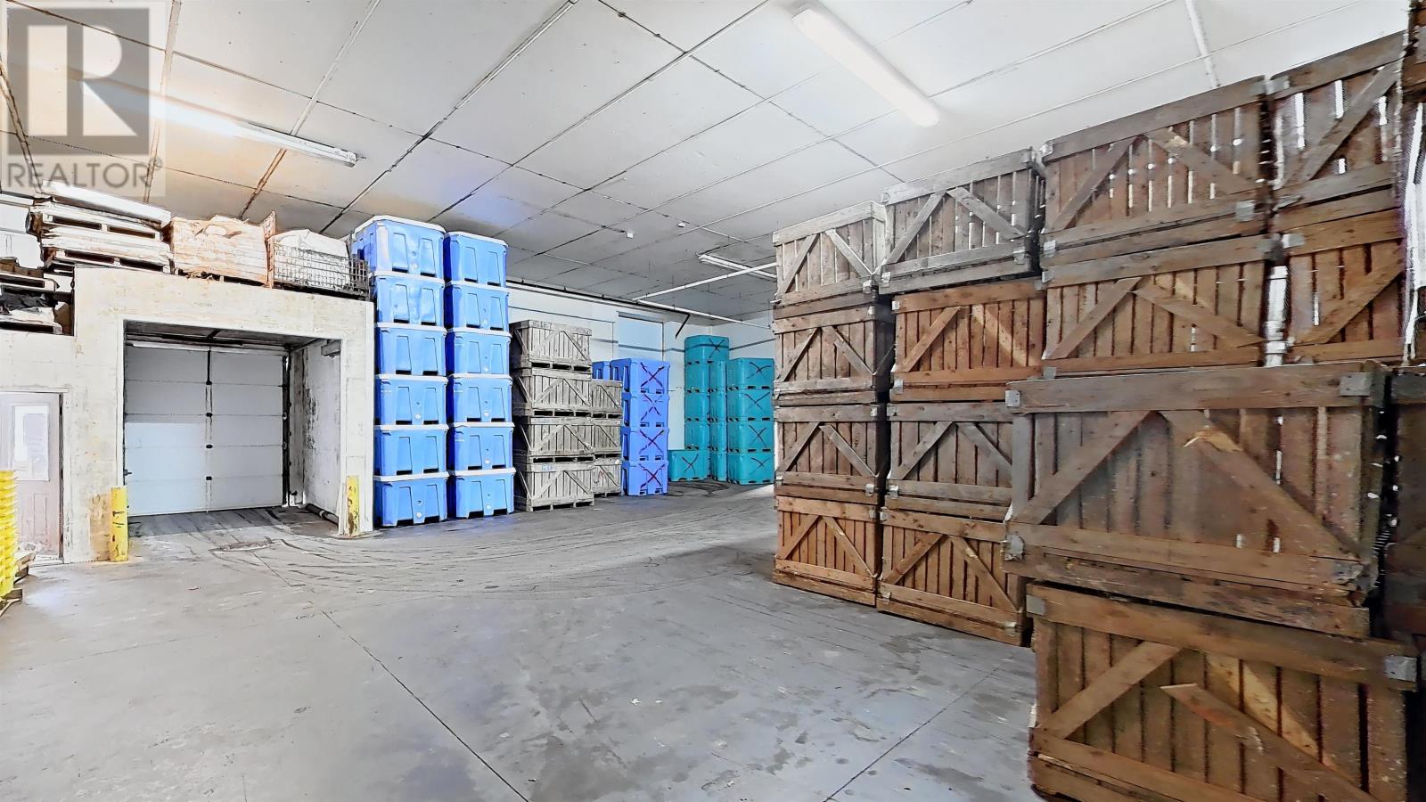 6431 Commercial Road Property Photo 31