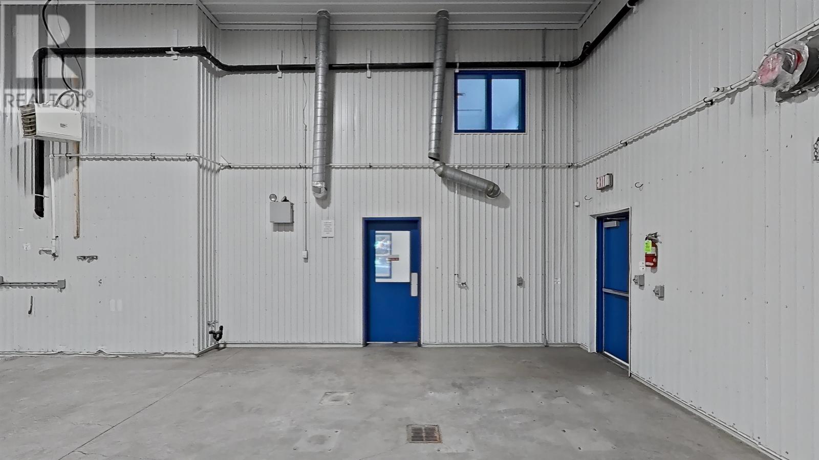 6431 Commercial Road Property Photo 39