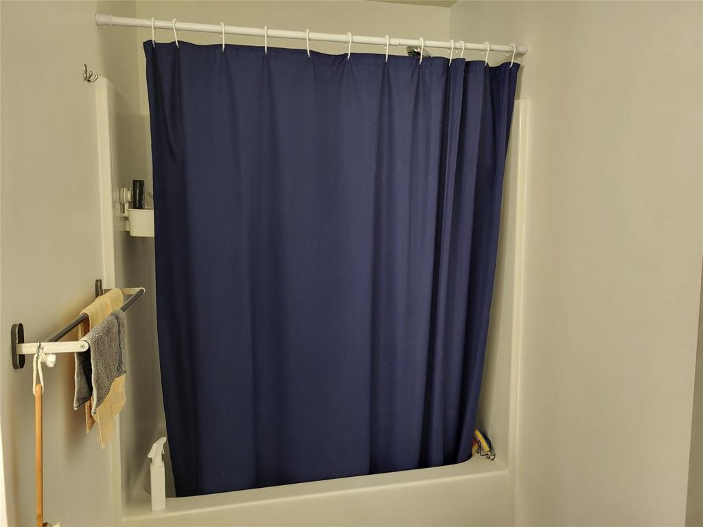5 387 Talbot Avenue Property Photo 10