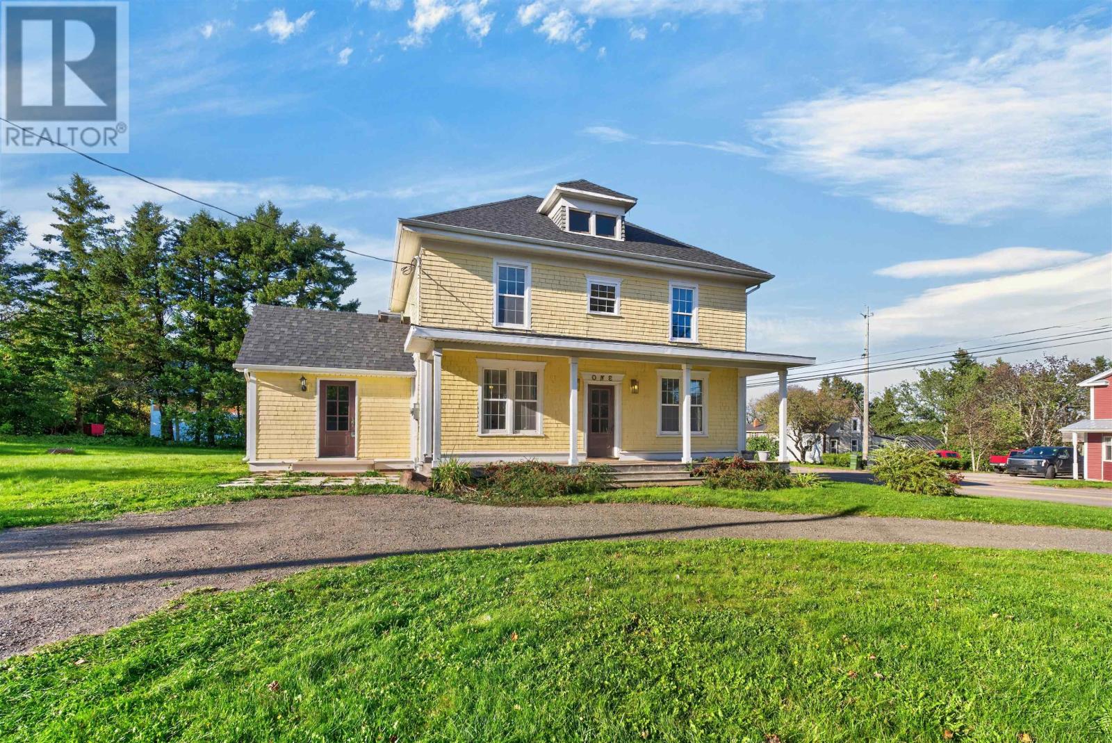 1 Maple Property Photo 3