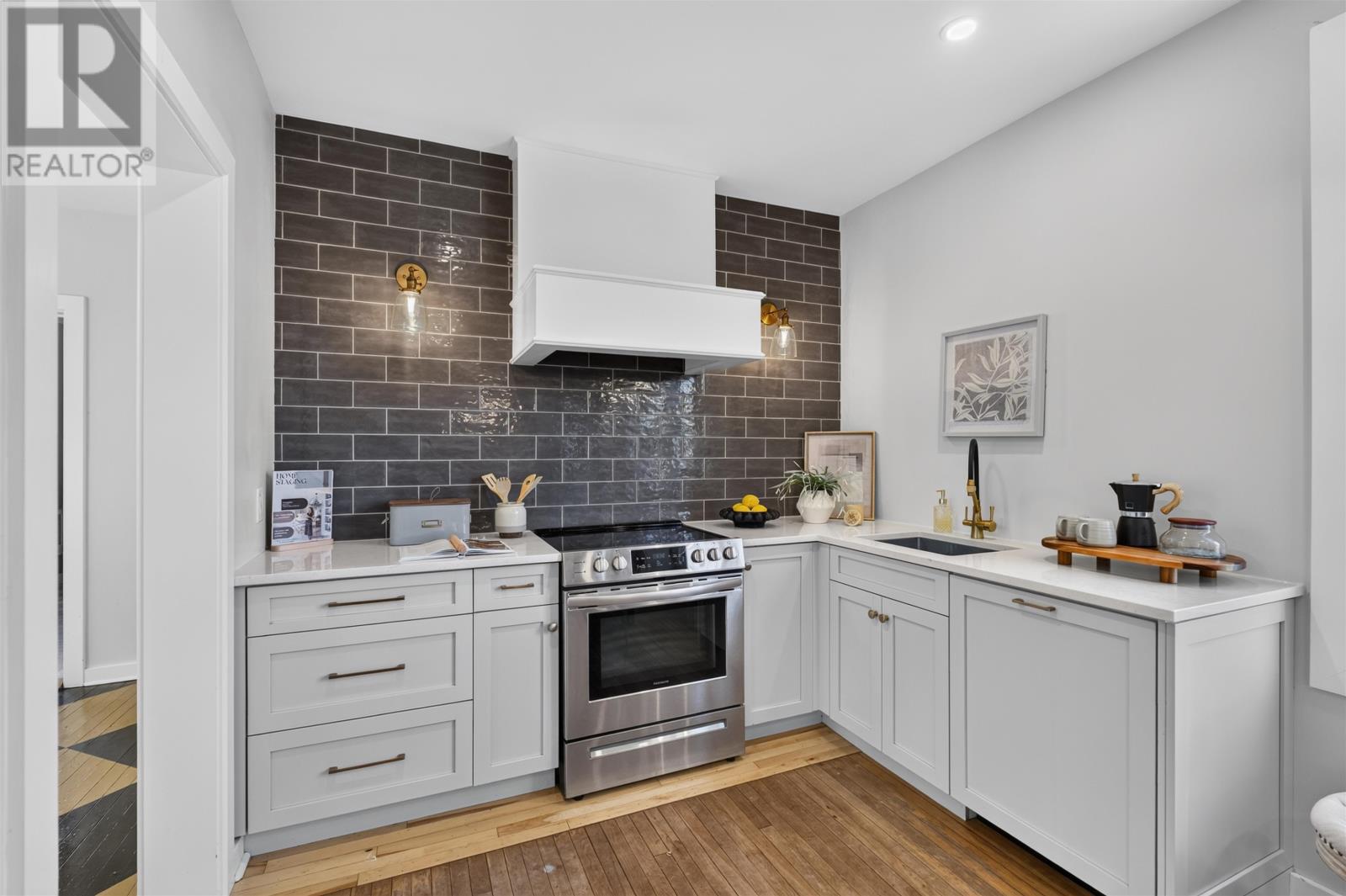 1 Maple Property Photo 19