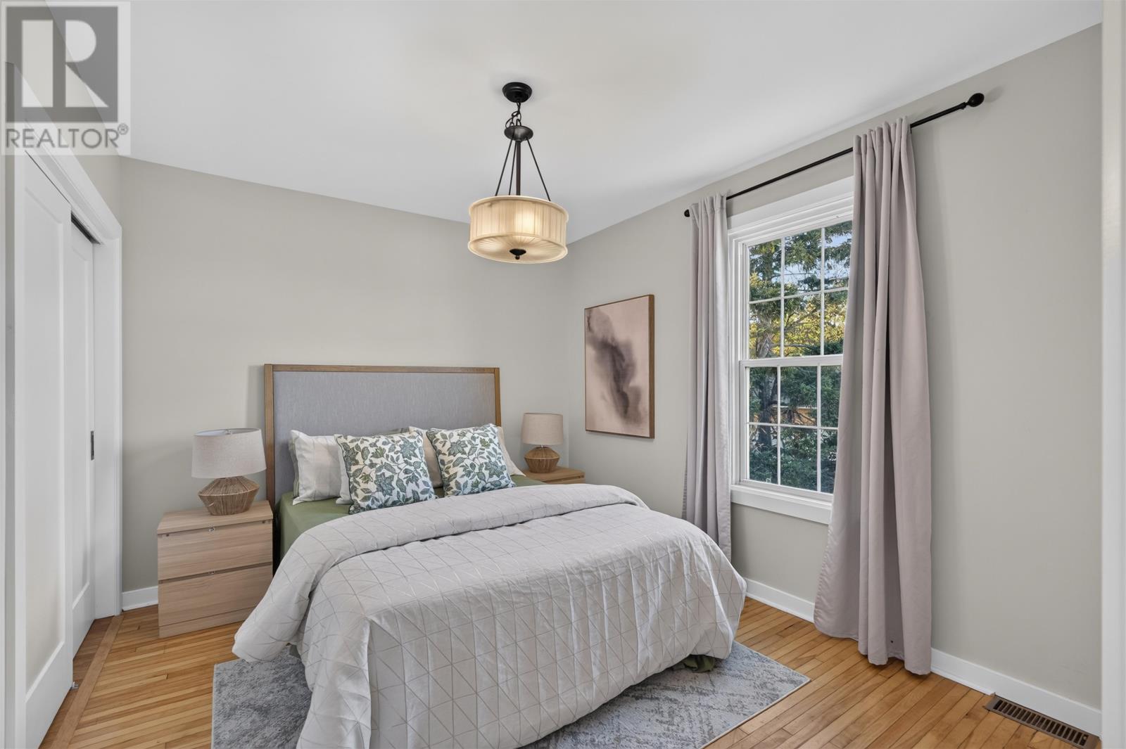 1 Maple Property Photo 32