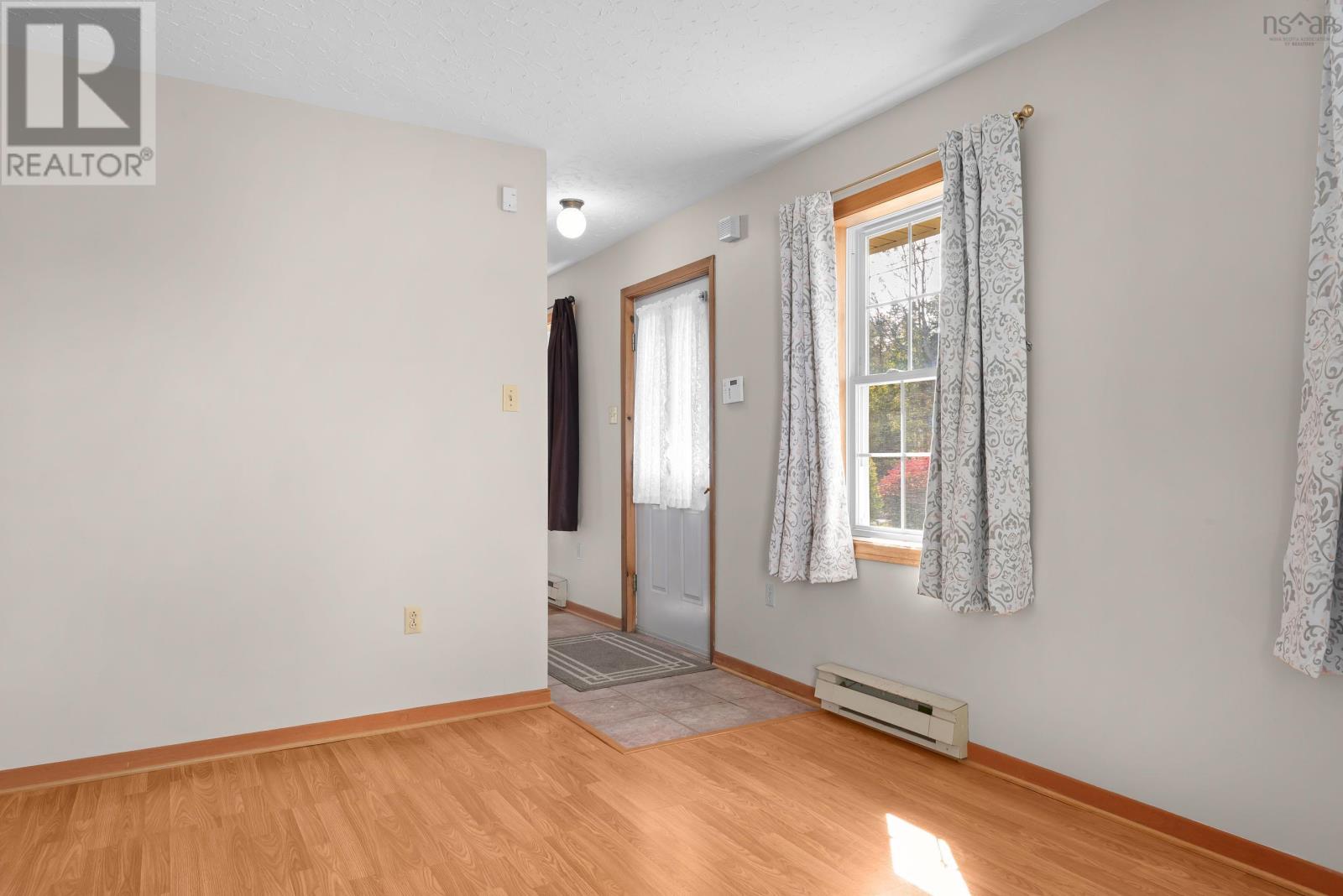 96 Thornhill Drive Property Photo 7