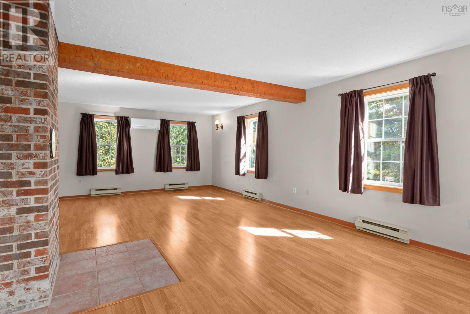 96 Thornhill Drive Property Photo 11