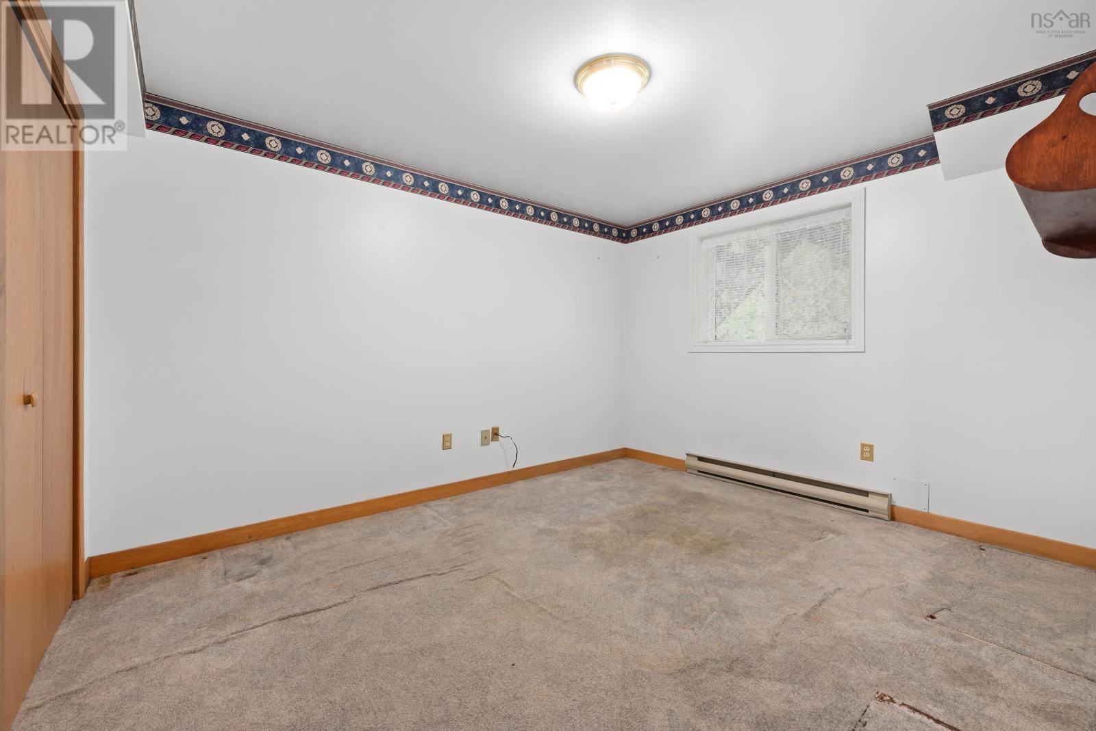 96 Thornhill Drive Property Photo 27