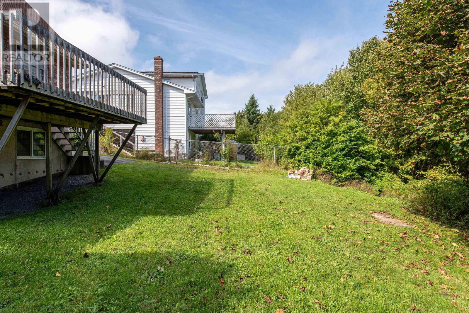 96 Thornhill Drive Property Photo 33