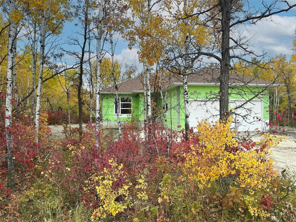 27 Tamarack Lane Property Photo 1