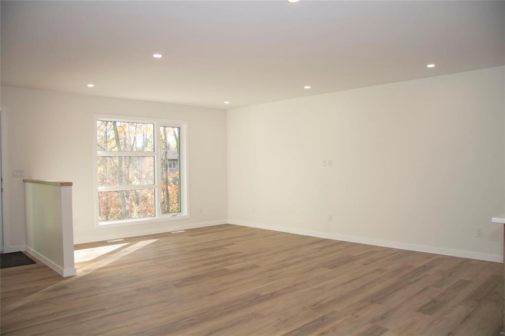 27 Tamarack Lane Property Photo 4