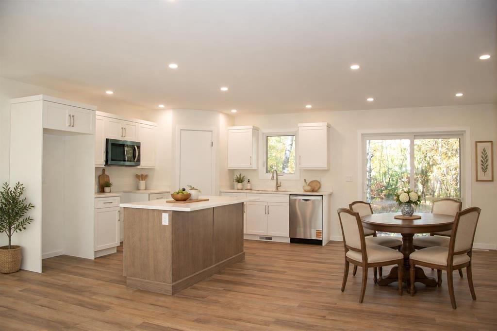 27 Tamarack Lane Property Photo 8