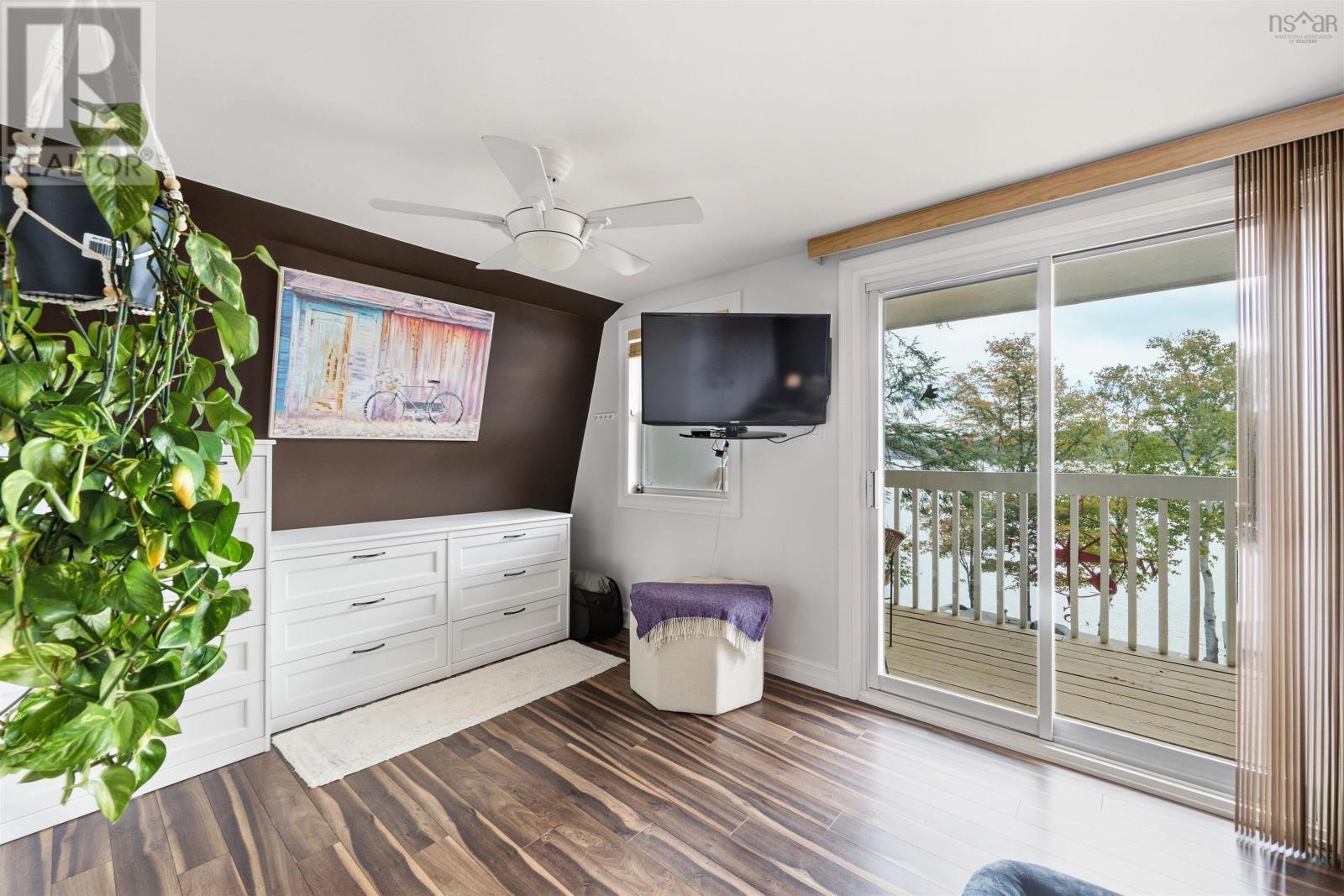 450 Lakeside Drive Property Photo 19