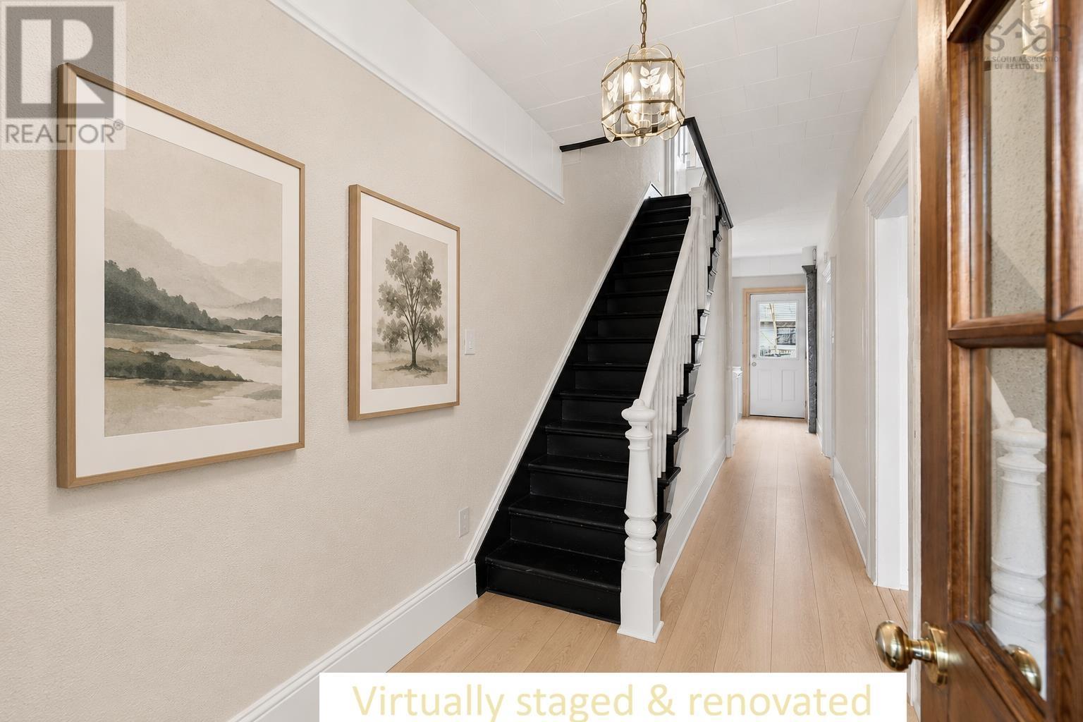 2490 John Street Property Photo 7