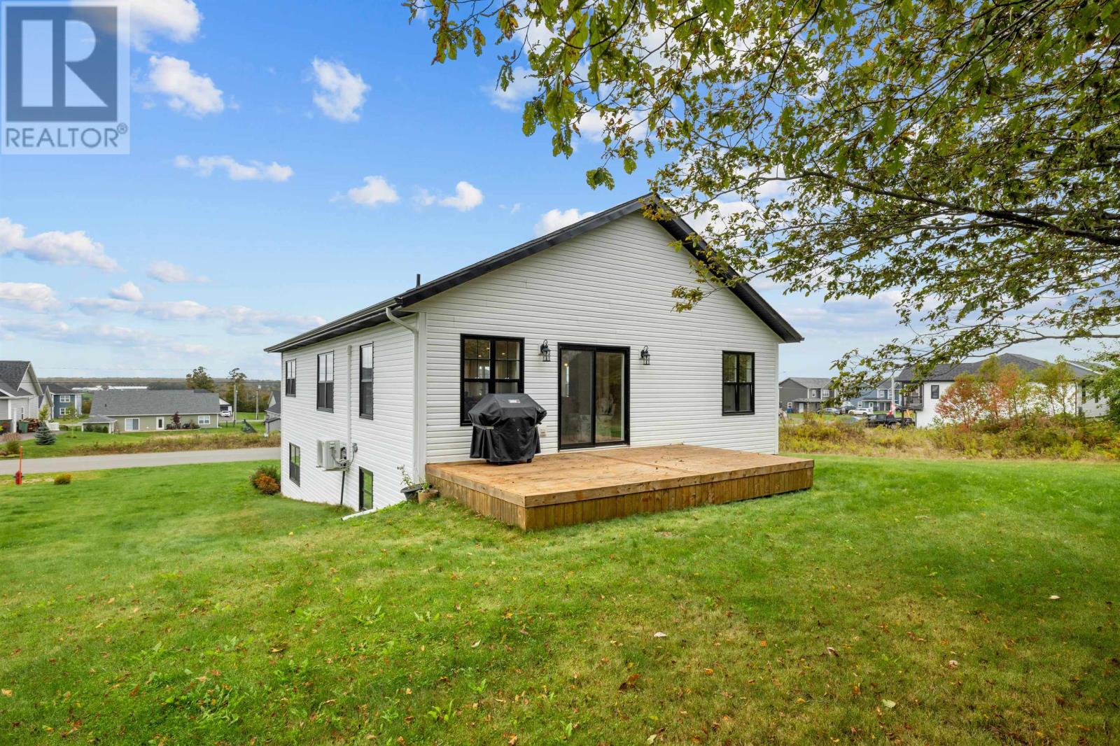 94 Water's Edge Lane Property Photo 42