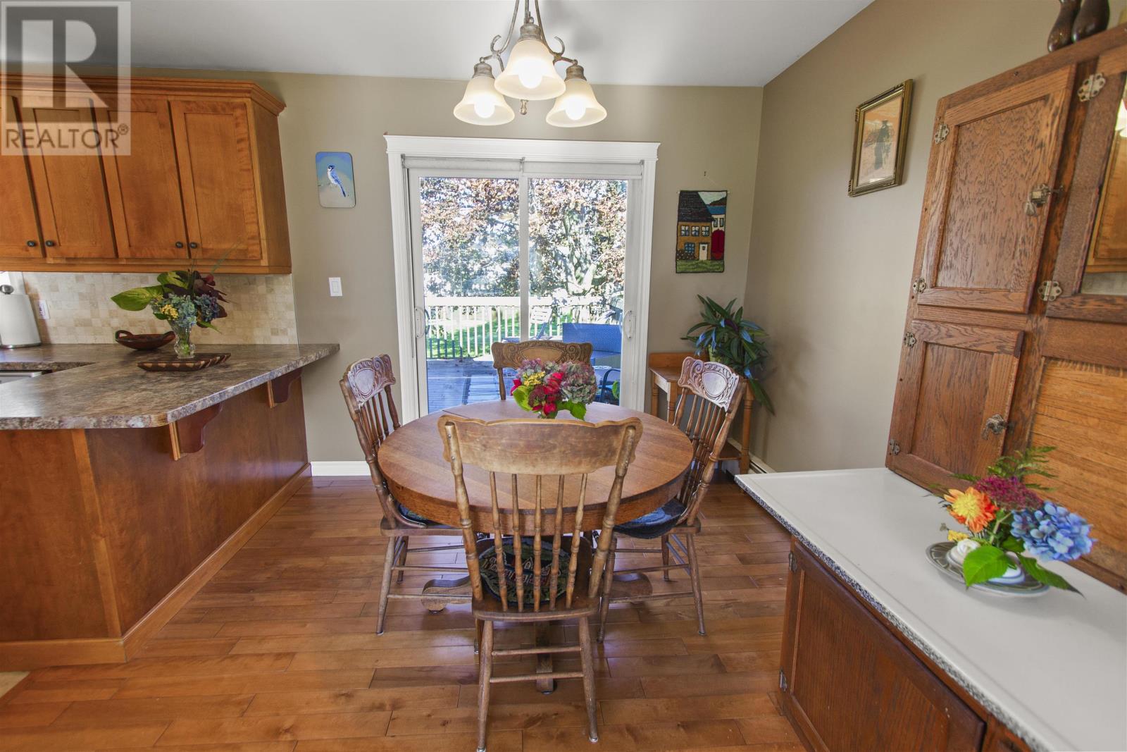 11 Holland Drive Property Photo 8