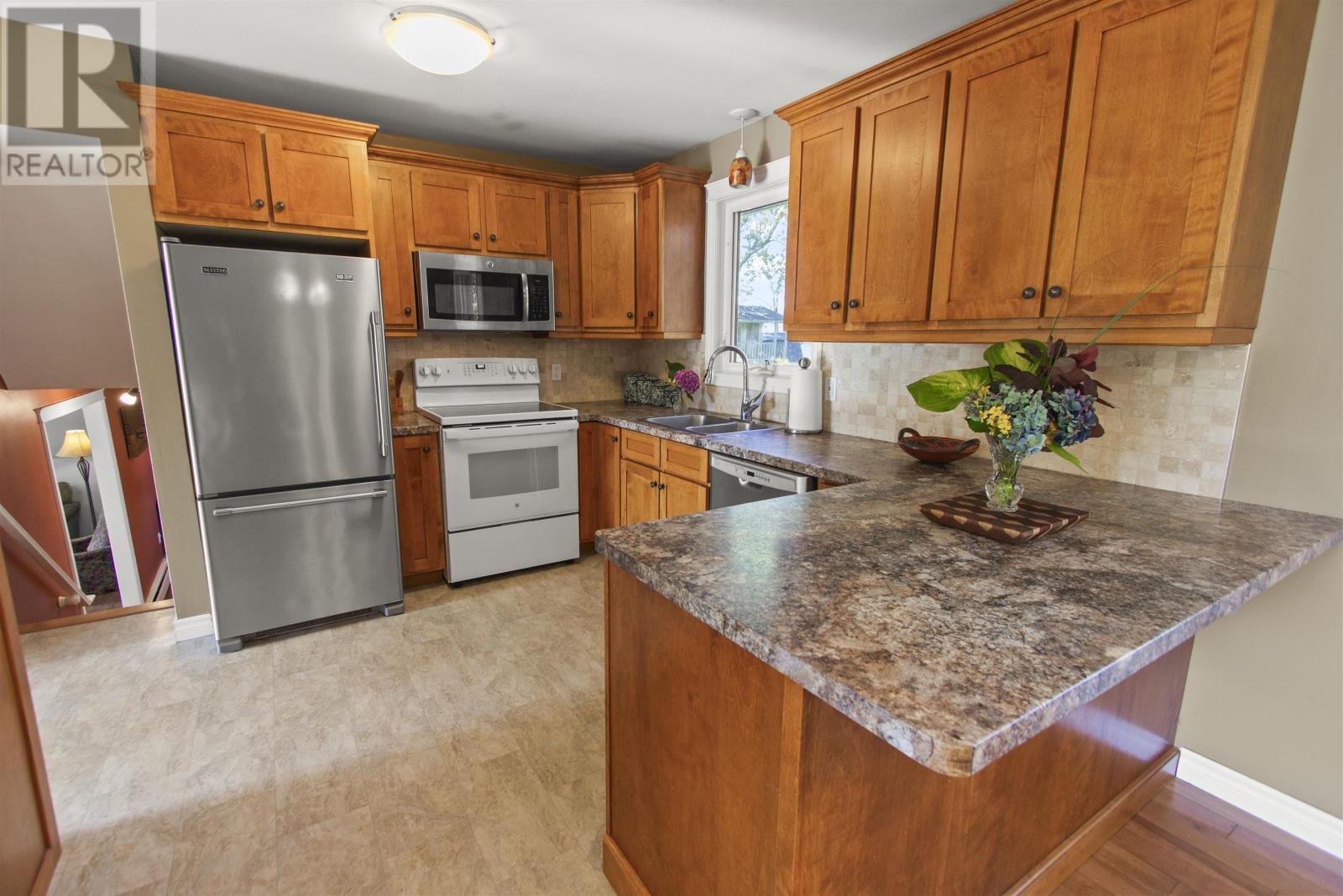 11 Holland Drive Property Photo 10