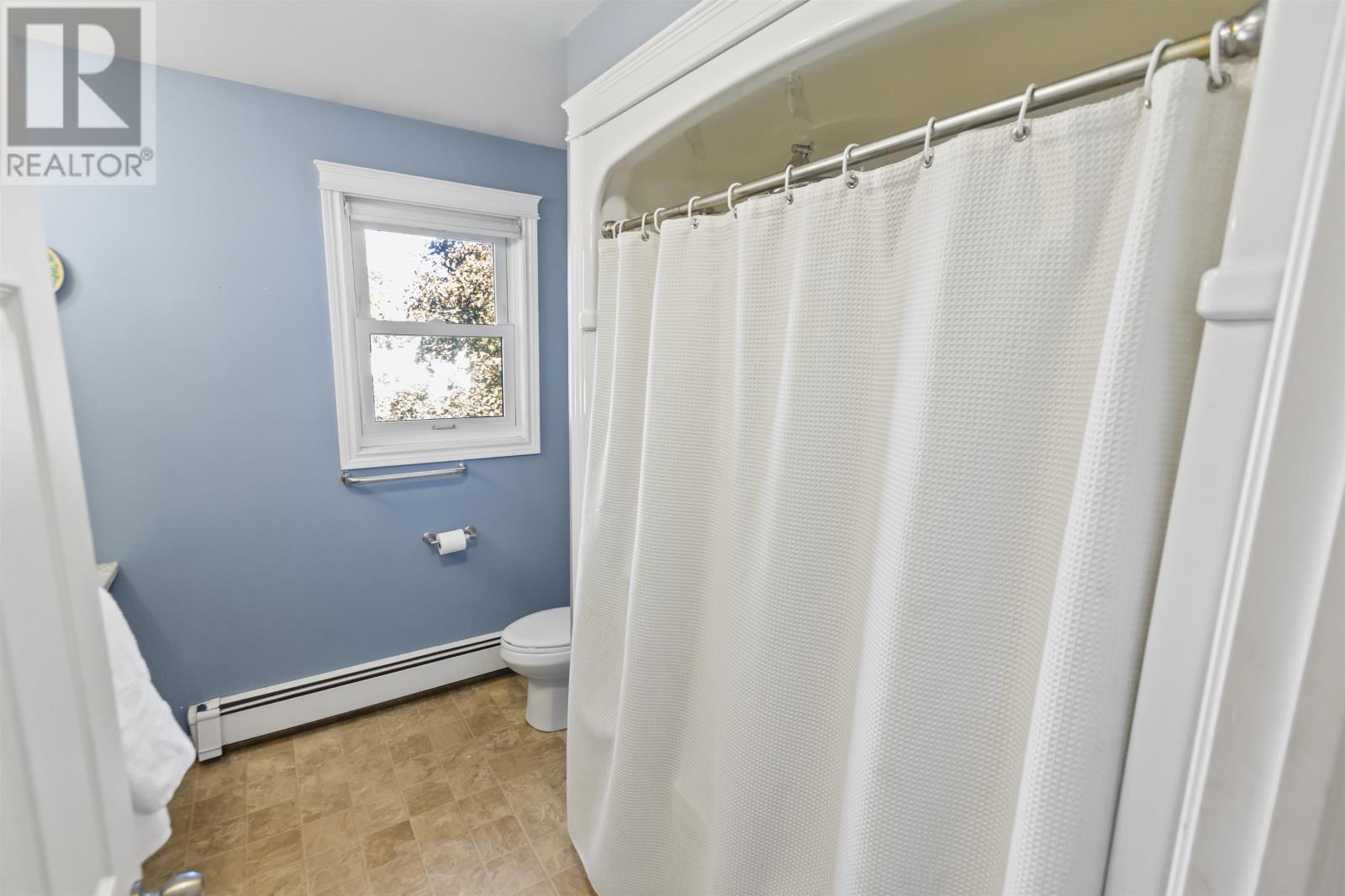 11 Holland Drive Property Photo 15