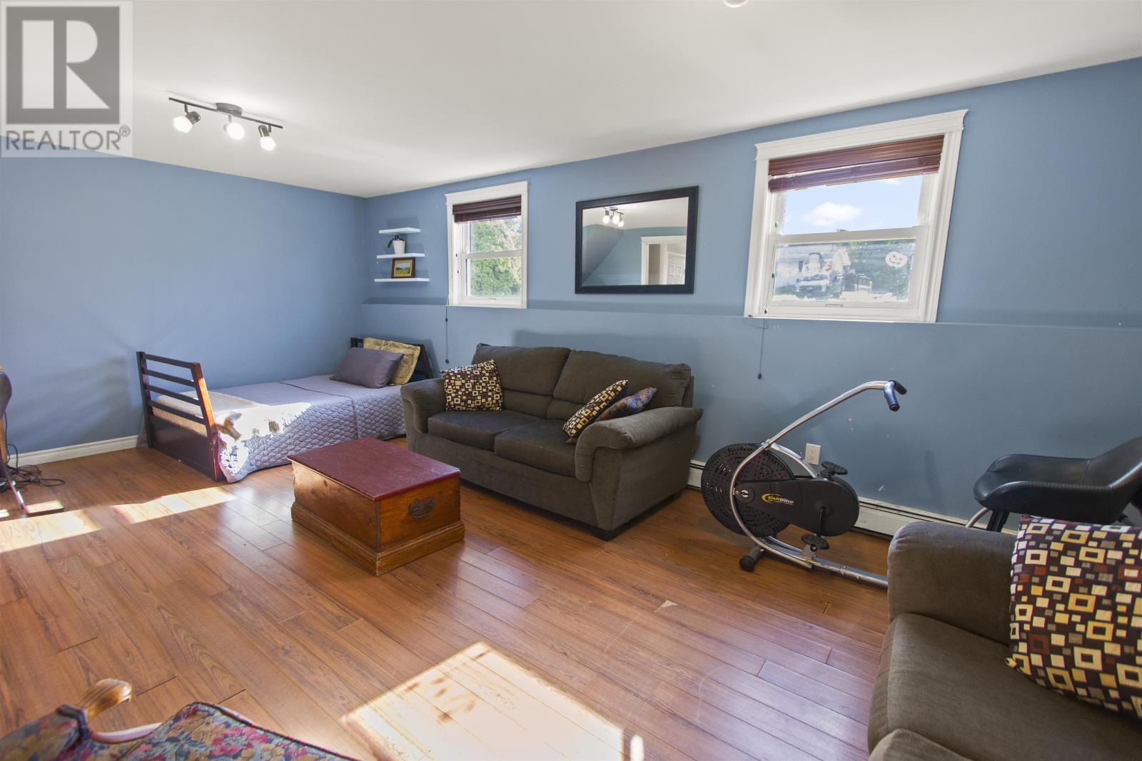 11 Holland Drive Property Photo 24