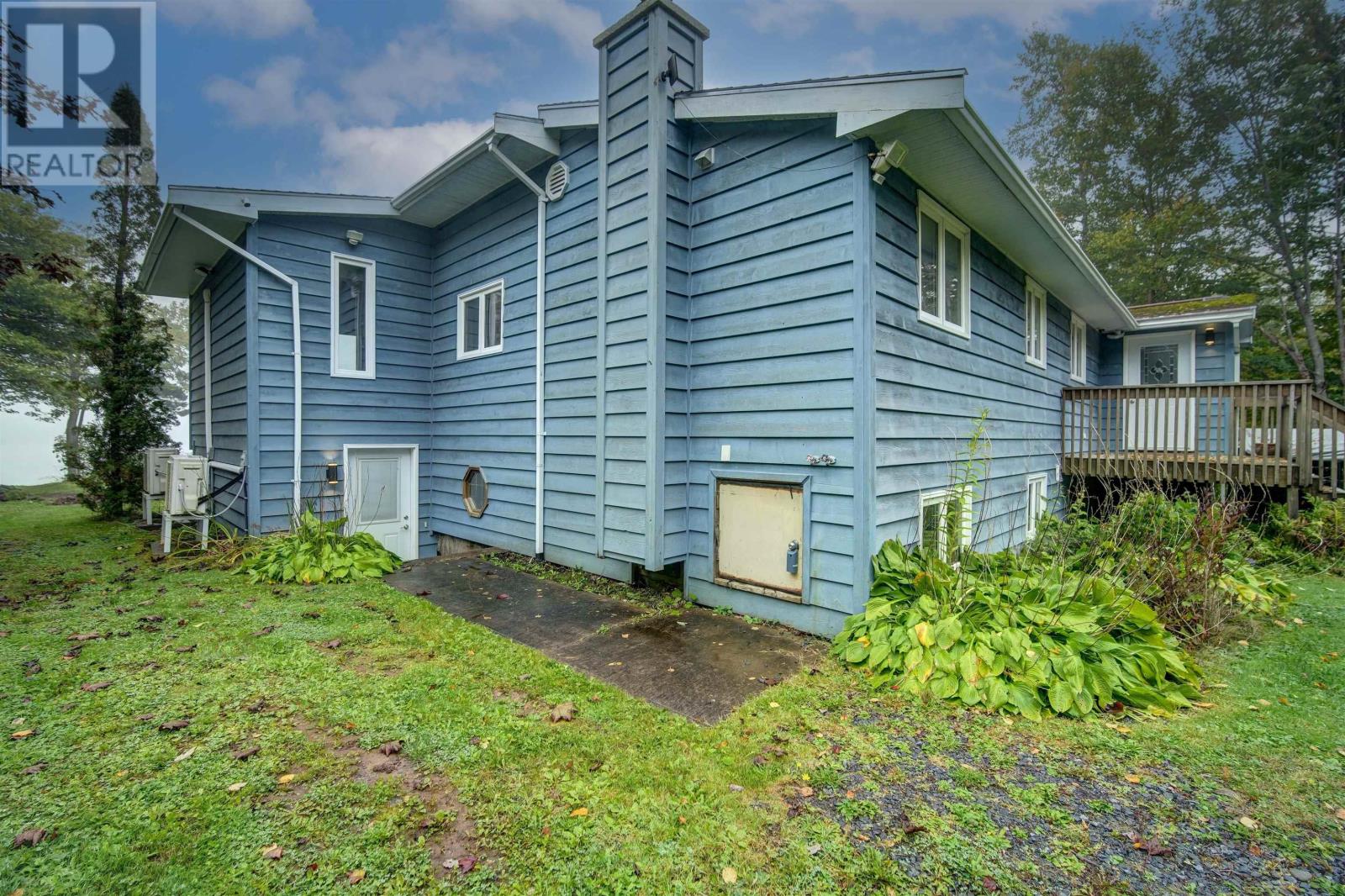 756 Brookside Road Property Photo 8