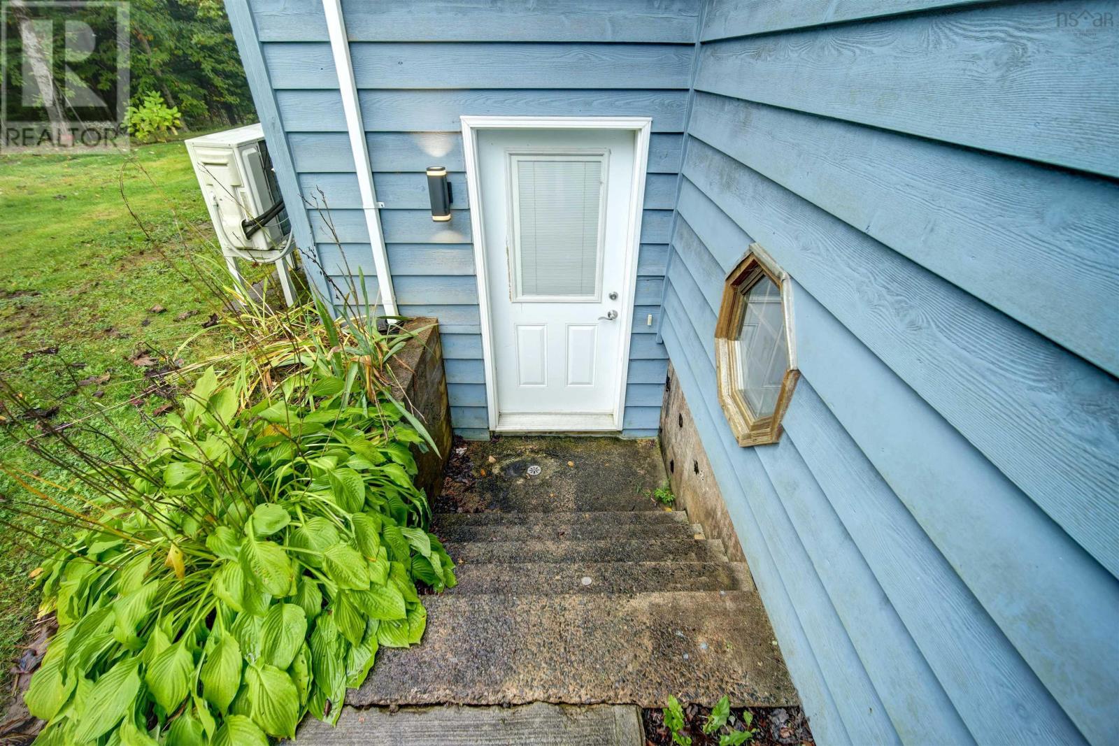 756 Brookside Road Property Photo 9
