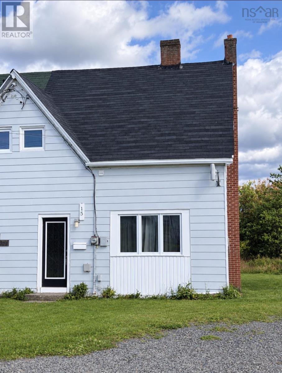 15 Winona Street