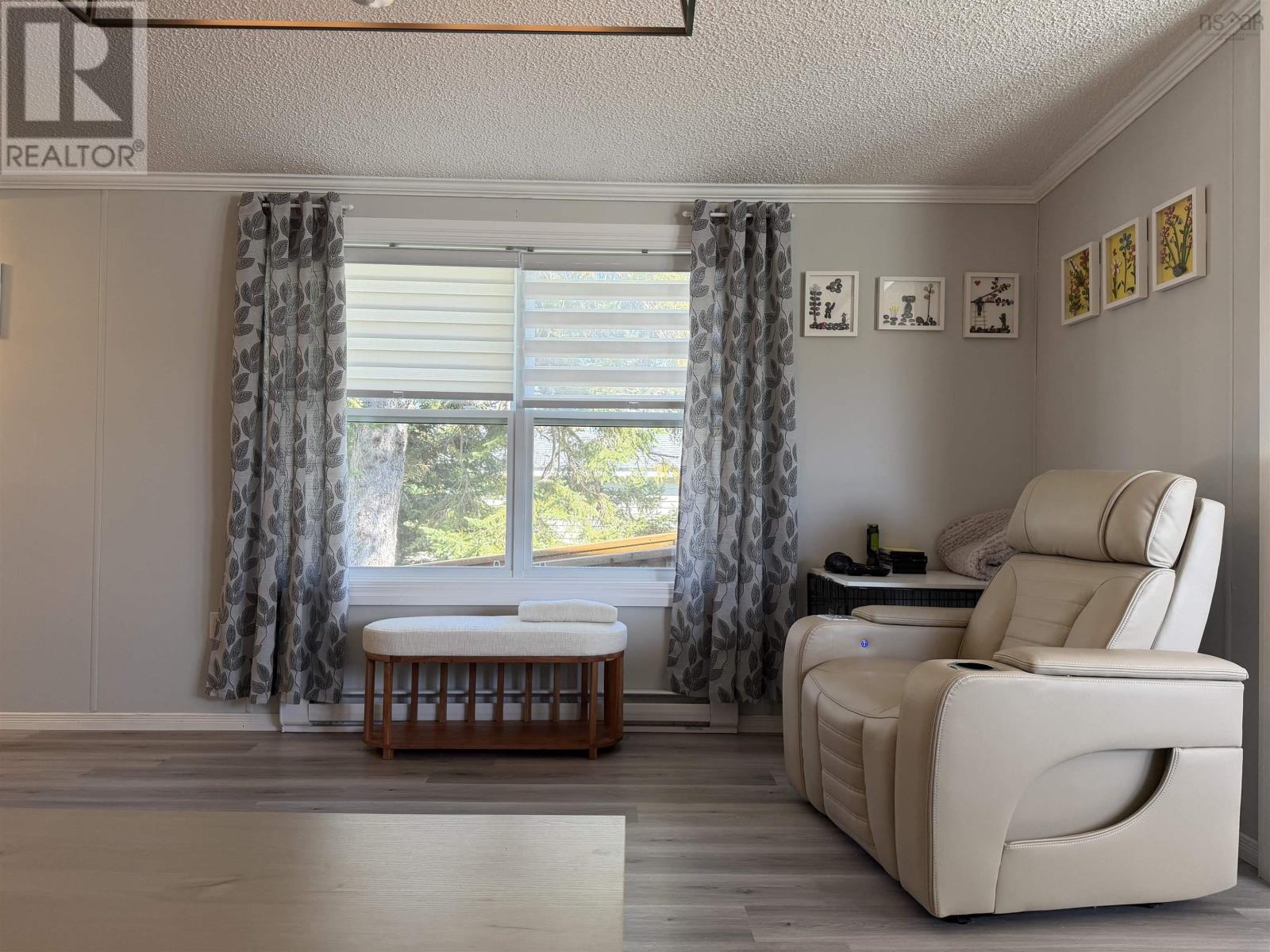 14 Ventura Avenue Property Photo 13
