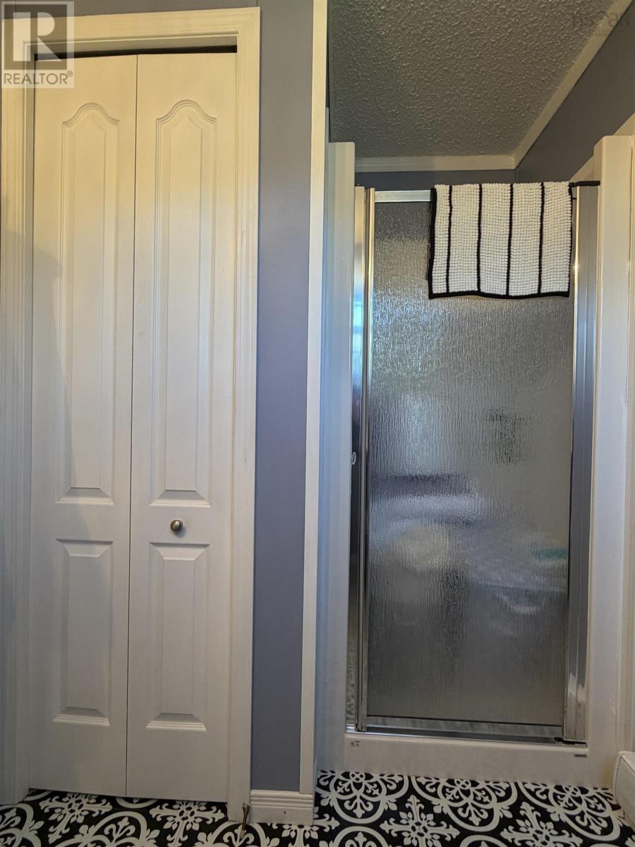14 Ventura Avenue Property Photo 18