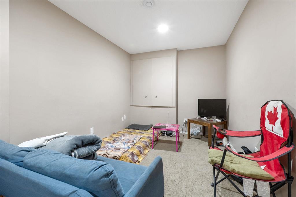 42 Hazelton Drive Property Photo 18