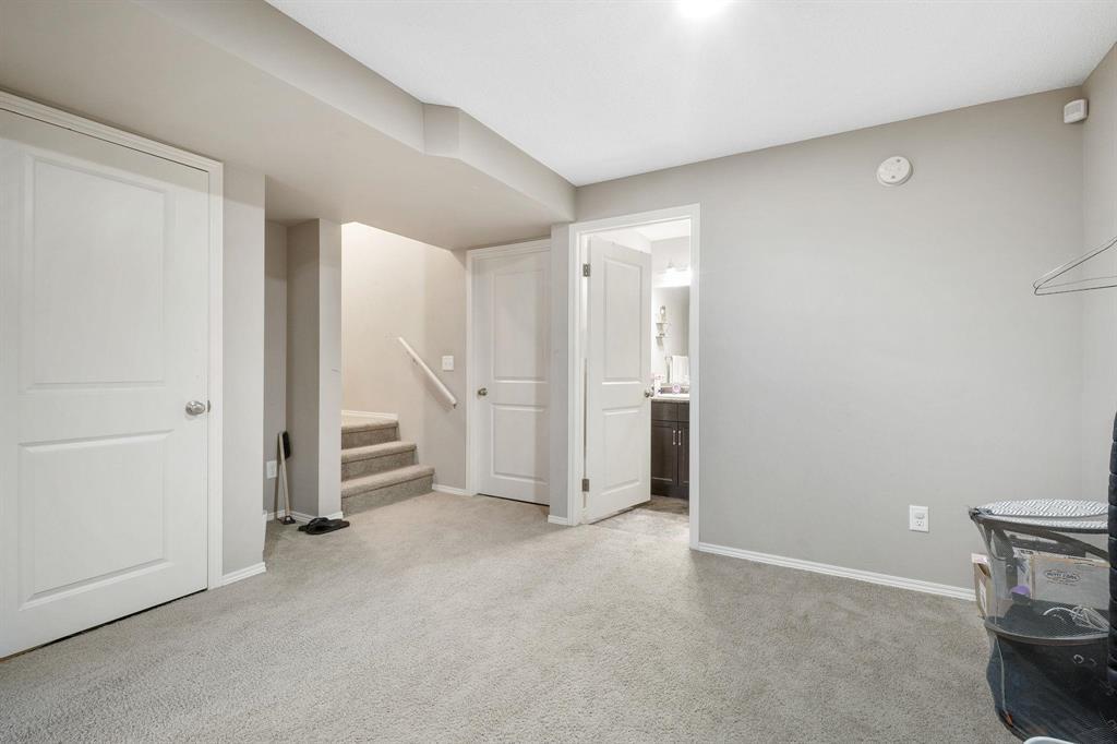42 Hazelton Drive Property Photo 19