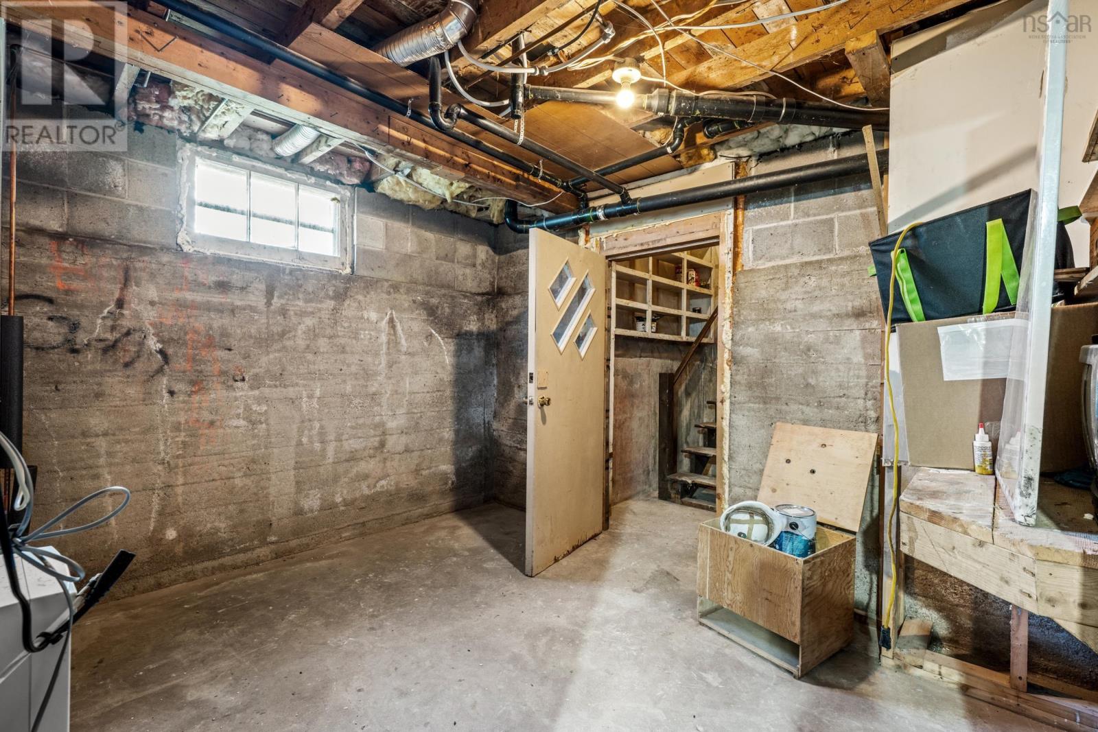 6 North Street Property Photo 27