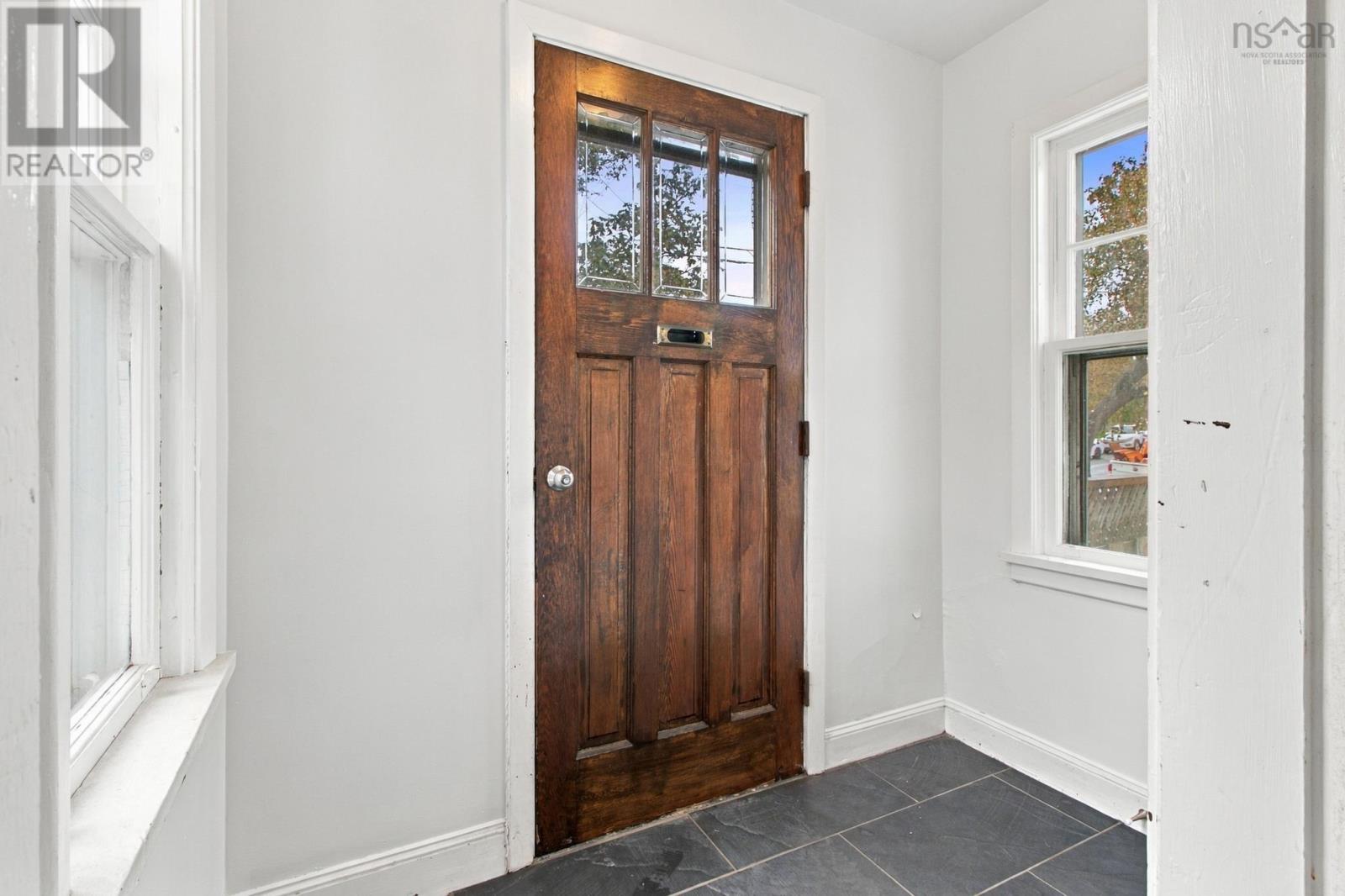 3194 Stanford Street Property Photo 4