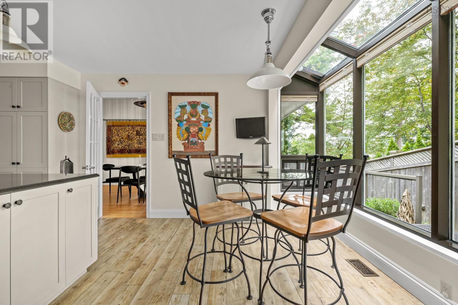 1077 Shore Drive Property Photo 19