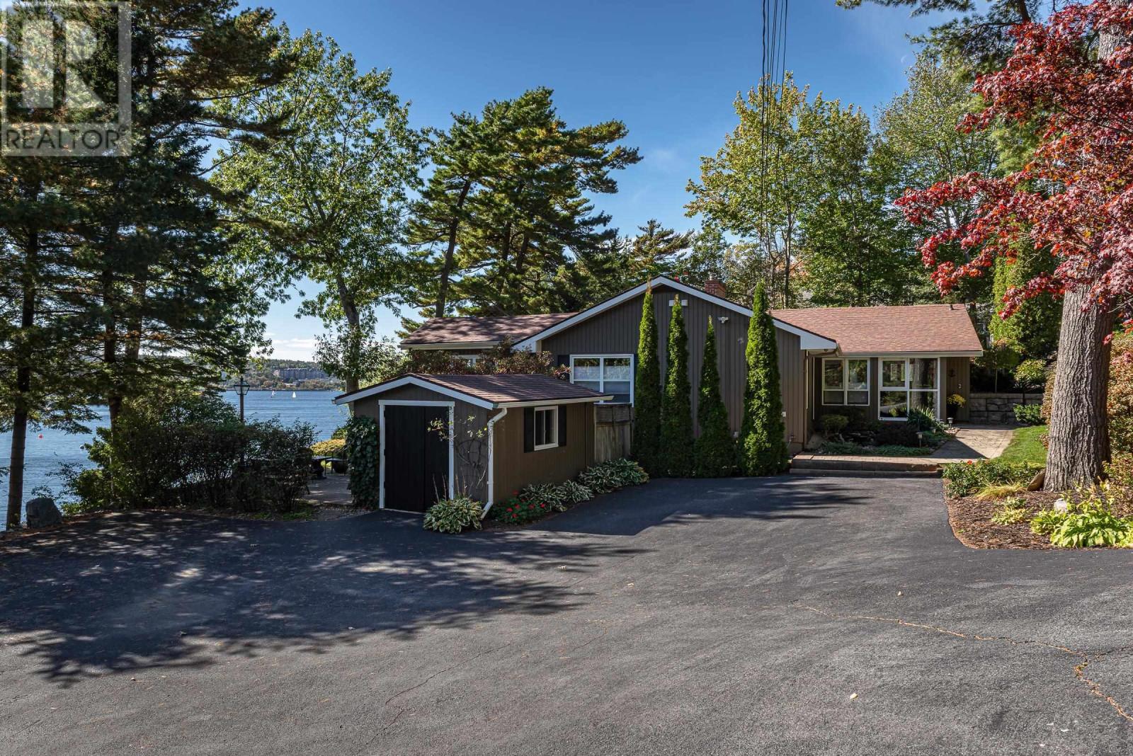 1077 Shore Drive Property Photo 32