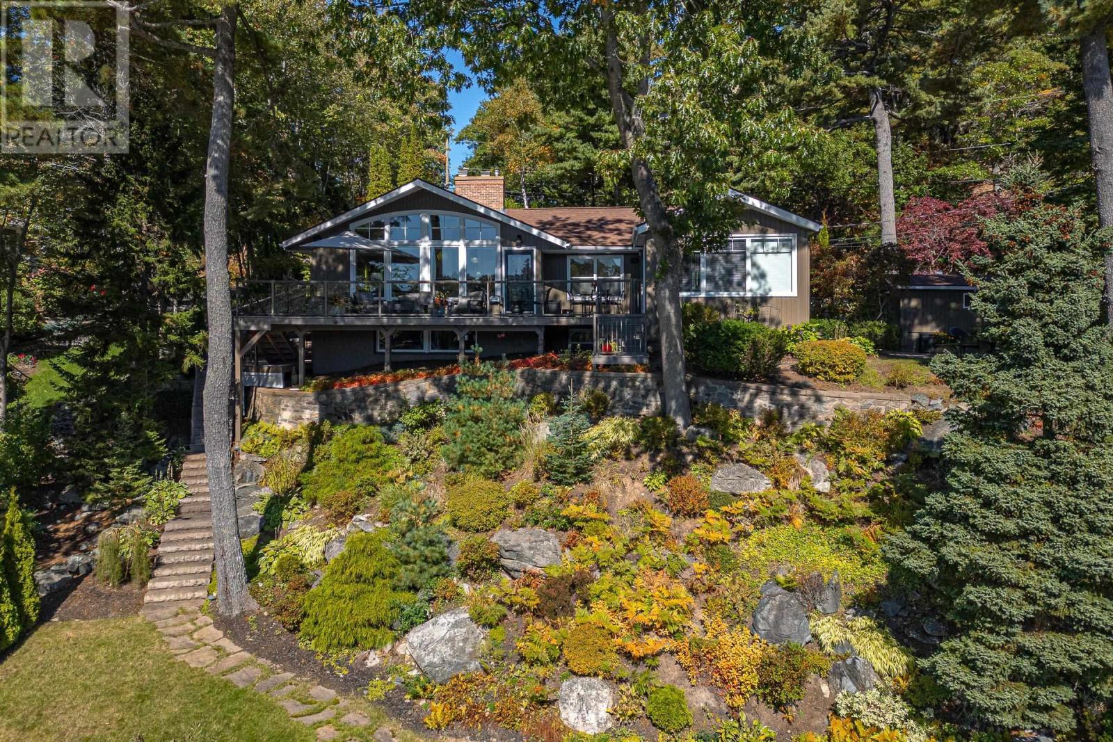 1077 Shore Drive Property Photo 39
