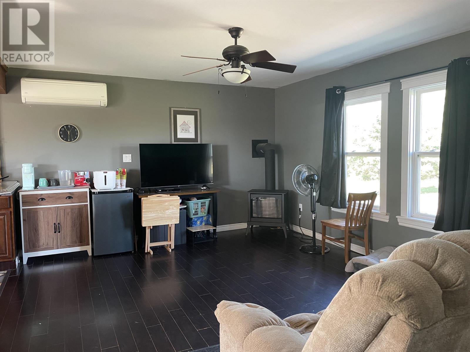 44 Wharf Road Property Photo 13